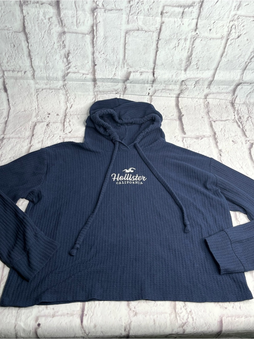 Hollister thermal knit crop hoodie size Large